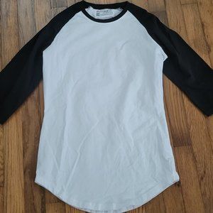 Alphalete 3/4 sleeve tee Medium